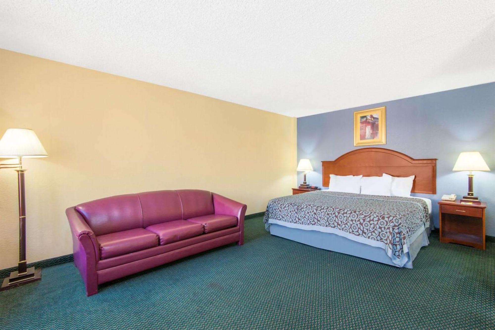Blue Way Inn & Suites Wichita East Εξωτερικό φωτογραφία